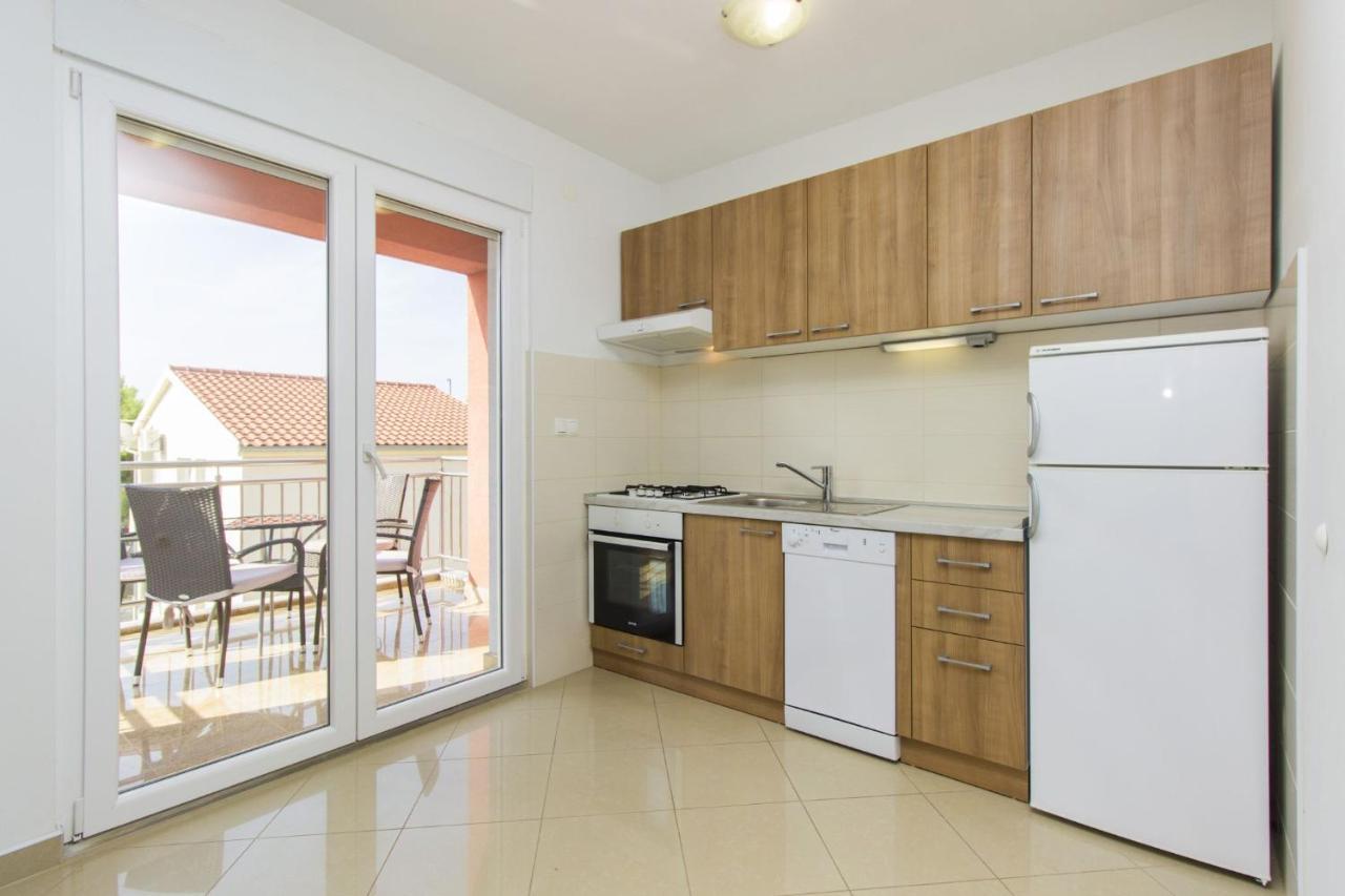 Apartments Lenija Ядрия Экстерьер фото