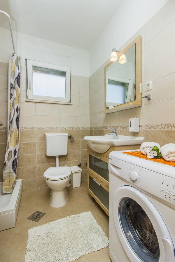 Apartments Lenija Ядрия Экстерьер фото