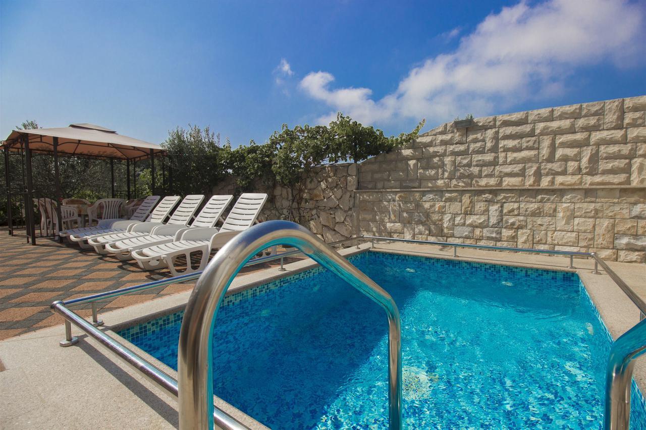 Apartments Lenija Ядрия Экстерьер фото